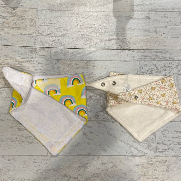 Colorful Baby Girl Bandana Bib Set - Picture 7 of 9